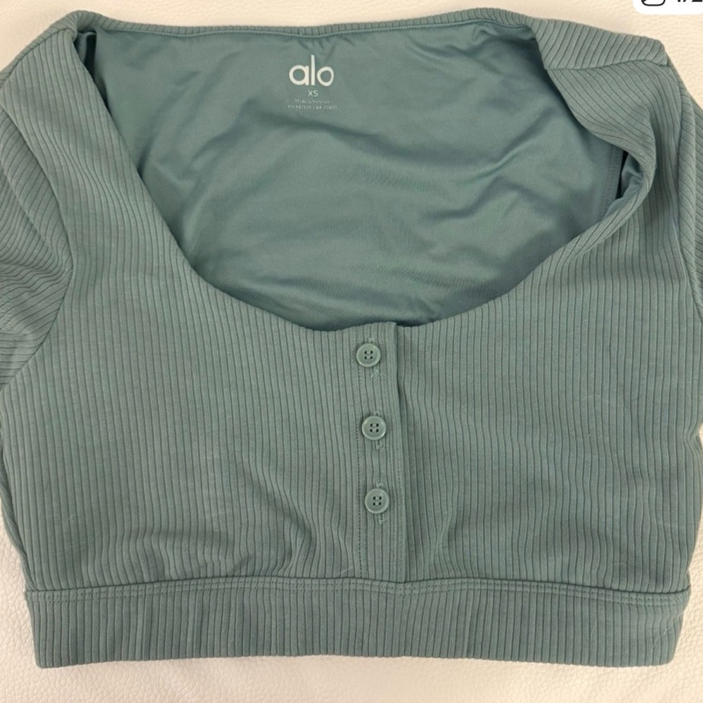 ALO Yoga Women's Teal Ribbed Crop Top